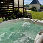 L'azalee, Avec Acces Piscine Et Jacuzzi