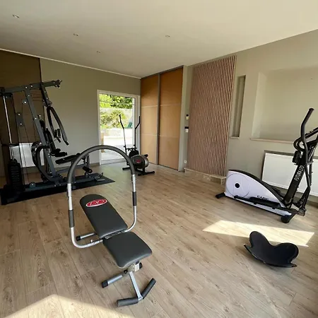 Apartamento L'azalee, Avec Acces Piscine Et Jacuzzi Saint-Côme-de-Fresné