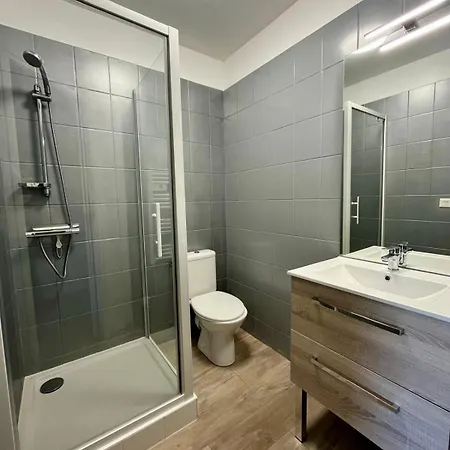 Apartmán L'azalee, Avec Acces Piscine Et Jacuzzi Saint-Côme-de-Fresné