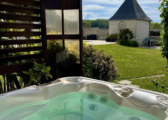 L'azalée, Avec Accès Piscine Et Jacuzzi * Saint-Côme-de-Fresné